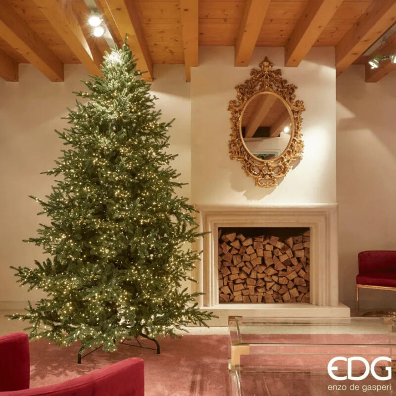 Pino Luxury EDG (H 270 cm): albero monumentale con 6000 LED integrati. Lusso estremo per grandi spazi. Montaggio rapido a ombrello.