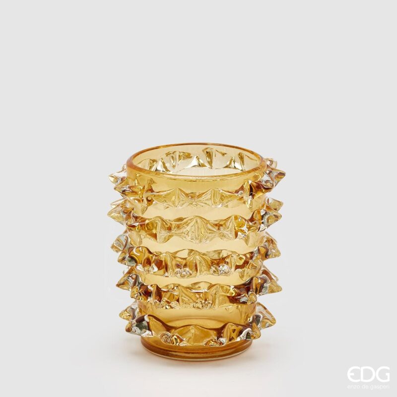 Vaso “Punte Ambra” 23 cm EDG. Vetro decorativo dal design moderno e tridimensionale, perfetto per arricchire ambienti contemporanei con calore e stile.