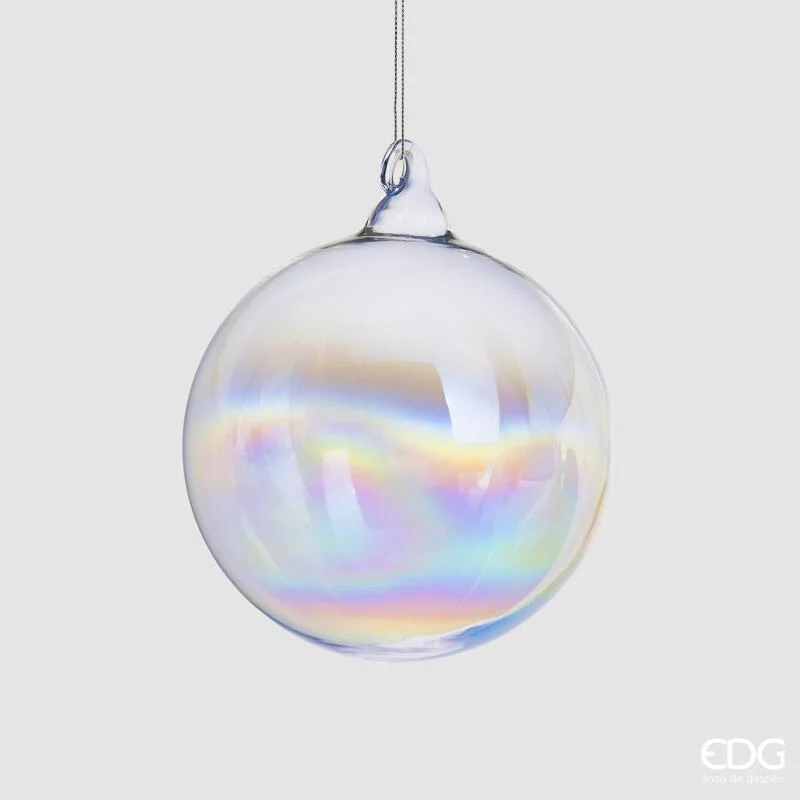 Pallina natalizia EDG in vetro iridescente. Effetto arcobaleno cangiante per un albero moderno ed elegante. Vetro soffiato di alta qualità e design minimalista. Acquista ora!