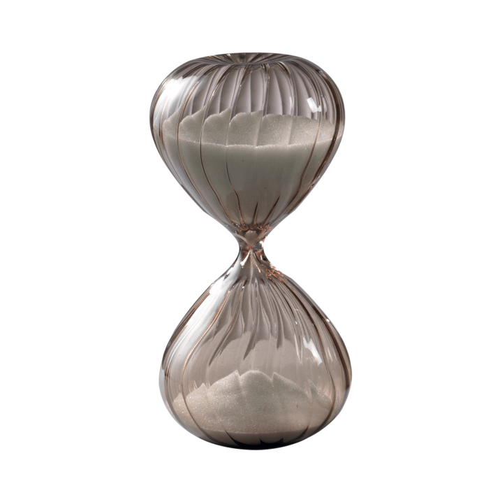 Clessidra rigata 20 cm Mascagni. Elegante, luminosa e decorativa. Vetro lavorato e sabbia chiara per un effetto raffinato. Perfetta per casa, ufficio e idee regalo.