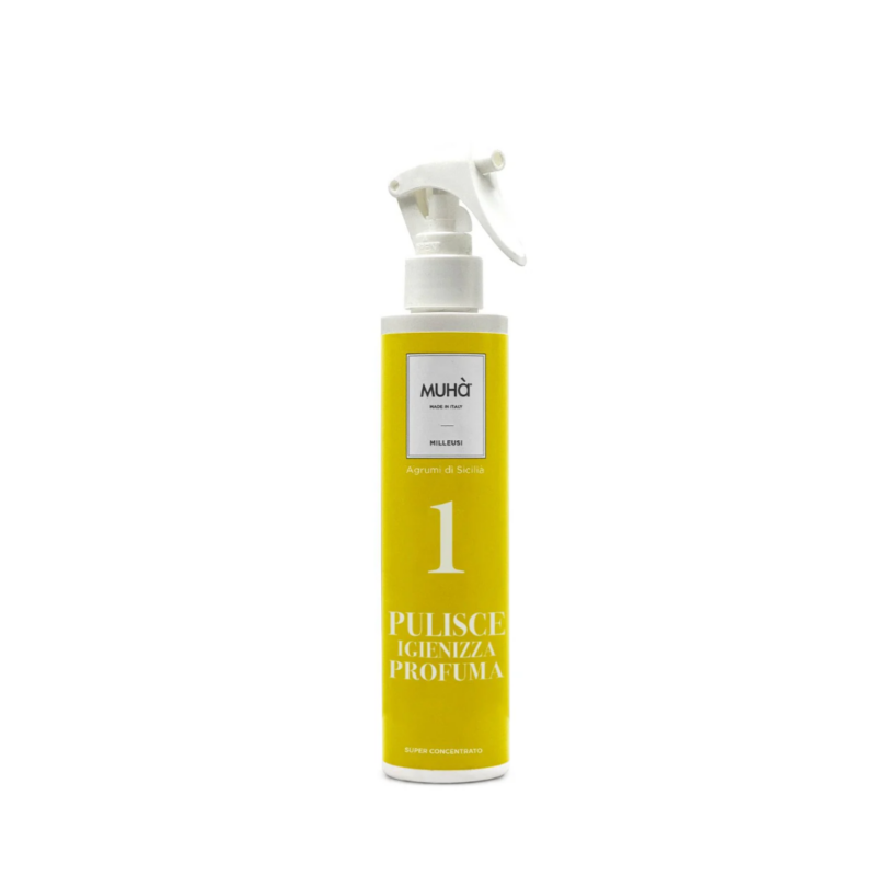Spray Pulisci e Profuma “Agrumi di Sicilia” MUHÀ. Fragranza agrumata e vivace, ideale per tessuti e ambienti. Rinfresca e profuma con energia mediterranea.