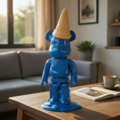 Alternative view of Scultura Orso Cono Gelato Blu J-LINE