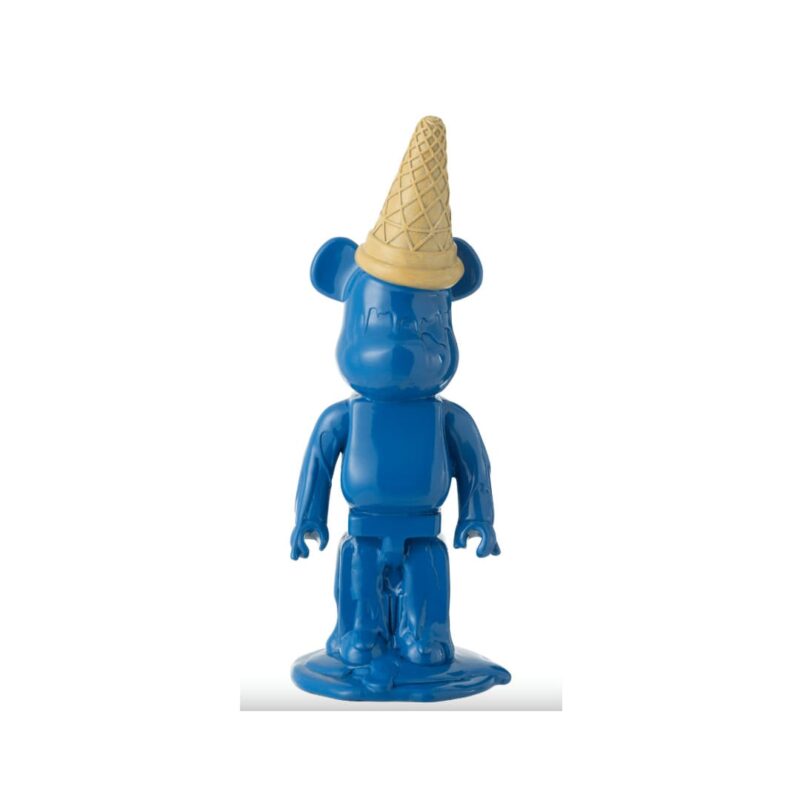 Scultura Orso Cono Gelato Blu J‑LINE: decorazione pop art moderna, divertente e colorata per dare carattere ai tuoi ambienti.