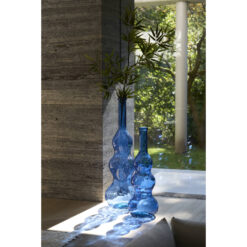 Alternative view of Vaso in Vetro Blu Scuro 75cm LIGHT & LIVING