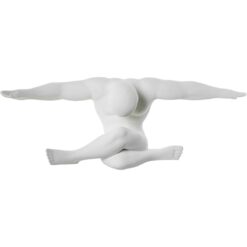 Scultura figurativa in posa yoga in resina/ceramica bianco opaco. Pezzo d'arredo design che simboleggia equilibrio e forza. Perfetta per interni moderni.