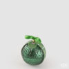 Candela natalizia in vetro verde EDG con fragranza Greenwood: elegante, profumata e perfetta per le feste. Scoprila ora sul nostro shop online.