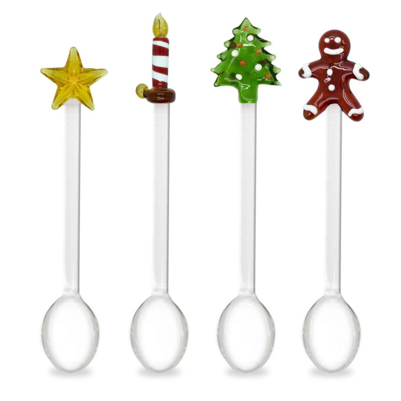 Set 4 cucchiaini natalizi WD Lifestyle in vetro borosilicato fatto a mano. Dettagli con stella, candela, albero e omino di pan di zenzero.