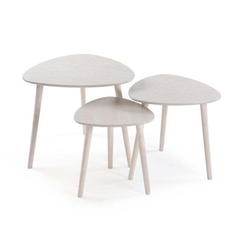Set tre tavolini in legno dal design moderno. Versatili, salvaspazio e perfetti per soggiorno, ingresso o zona living.