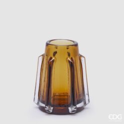 Vaso Dorso Ambra in Vetro EDG: design elegante, sfumature calde e rilievi moderni per arredare con stile ogni ambiente della tua casa.