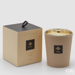Candela Cuir Moroccan Amber EDG: design intrecciato effetto pelle e fragranza orientale all’ambra per un’atmosfera calda, elegante e ricca di carattere.