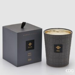 Candela Cuir Pepe Nero EDG: design effetto pelle scuro e fragranza speziata al pepe nero per un’atmosfera intensa, elegante e ricca di carattere.