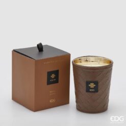 Candela Cuir Tonka Clove EDG: design intrecciato effetto pelle e fragranza calda alla tonka e chiodi di garofano per un’atmosfera elegante e avvolgente.