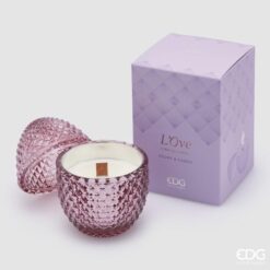Candela profumata L’Ove EDG: vetro lavorato, stoppino in legno e fragranza elegante. Design prezioso e perfetto come idea regalo.