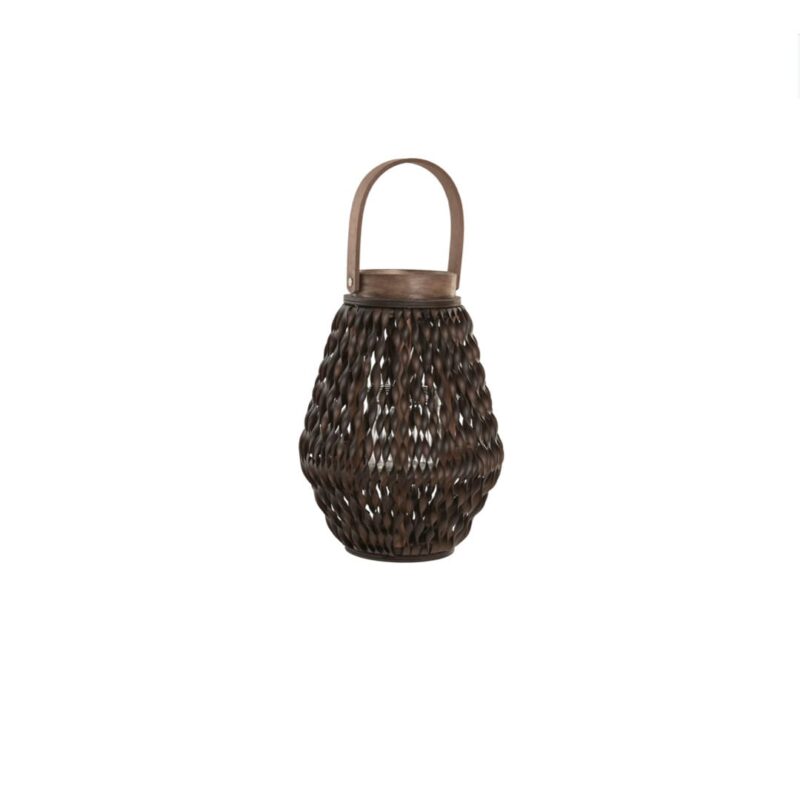 Lanterna portacandela in fibra intrecciata a goccia con vetro interno: elegante, naturale e scenografica. Perfetta per creare atmosfere calde e accoglienti.