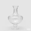Vaso anfora in vetro trasparente EDG: design moderno con texture verticale e forma elegante, perfetto per decorare ambienti minimal, naturali