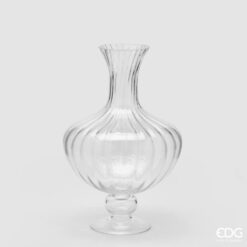 Vaso anfora in vetro trasparente EDG: design moderno con texture verticale e forma elegante, perfetto per decorare ambienti minimal, naturali