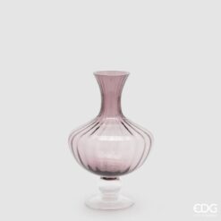 Vaso anfora in vetro rosa EDG: design moderno con texture verticale e sfumature delicate, perfetto per decorare ambienti romantici, minimal e contemporanei.