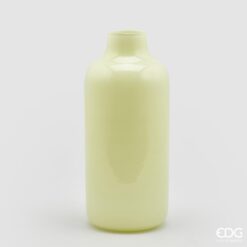Vaso giallo pastello in vetro EDG: design moderno e luminoso, perfetto per decorare ambienti minimal e contemporanei con un tocco di colore delicato.