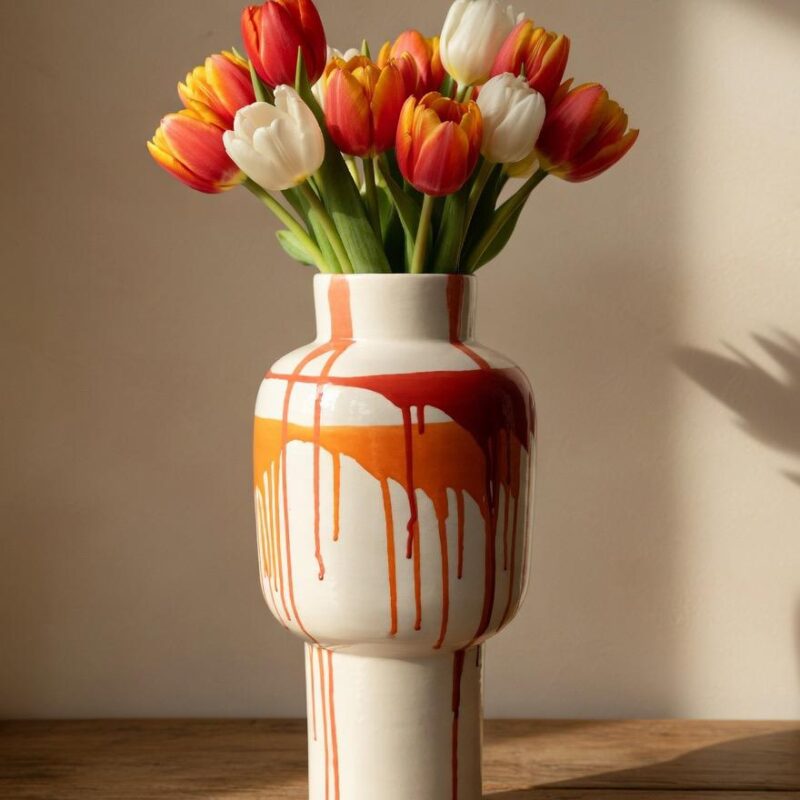 Alternative view of Vaso Design in Ceramica Bianco Arancione Colatura J-LINE
