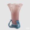 Vaso Flower Rosa Blu EDG: design floreale, vetro artistico e colori luminosi per decorare la casa con eleganza, creatività e un tocco scenografico.