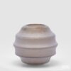 Vaso Nuvola in vetro nocciola EDG: design scultoreo e finitura opaca, perfetto per decorare ambienti moderni e naturali con calore ed eleganza.