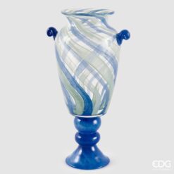 Vaso Pennellate Marea in vetro EDG: design artistico con pennellate blu e verdi, perfetto per decorare ambienti moderni con un tocco marino elegante.