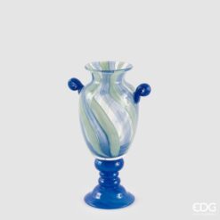 Vaso Pennellate Marea in vetro EDG: design artistico con pennellate blu e verdi, perfetto per decorare ambienti moderni con un tocco marino elegante.