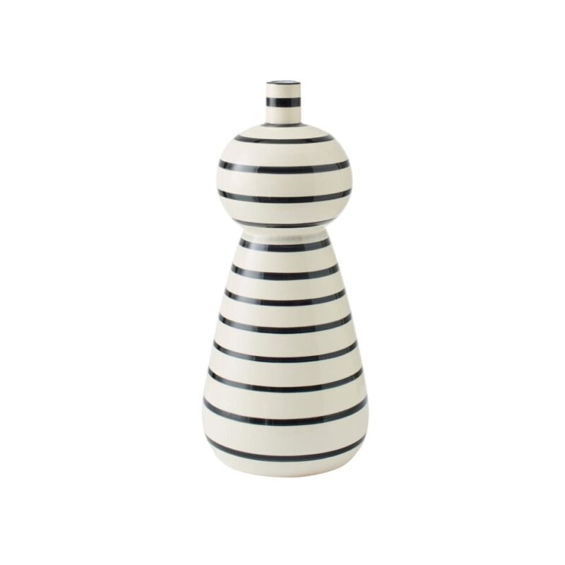 Vaso a righe bianche e nere J‑Line: ceramica moderna, design minimal e versatile, ideale per decorare con eleganza ogni ambiente.