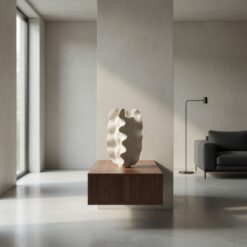 Alternative view of Vaso Scultura Crema in Resina 50cm SAVINO COLLECTION
