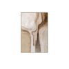 Quadro astratto 100×150 con cornice in legno. Toni naturali e forme fluide per arredare salotti, ingressi e uffici con eleganza contemporanea.