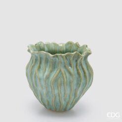 Vaso in ceramica verde EDG 18×18,5 cm con texture effetto corteccia. Elegante, moderno e perfetto come oggetto decorativo.
