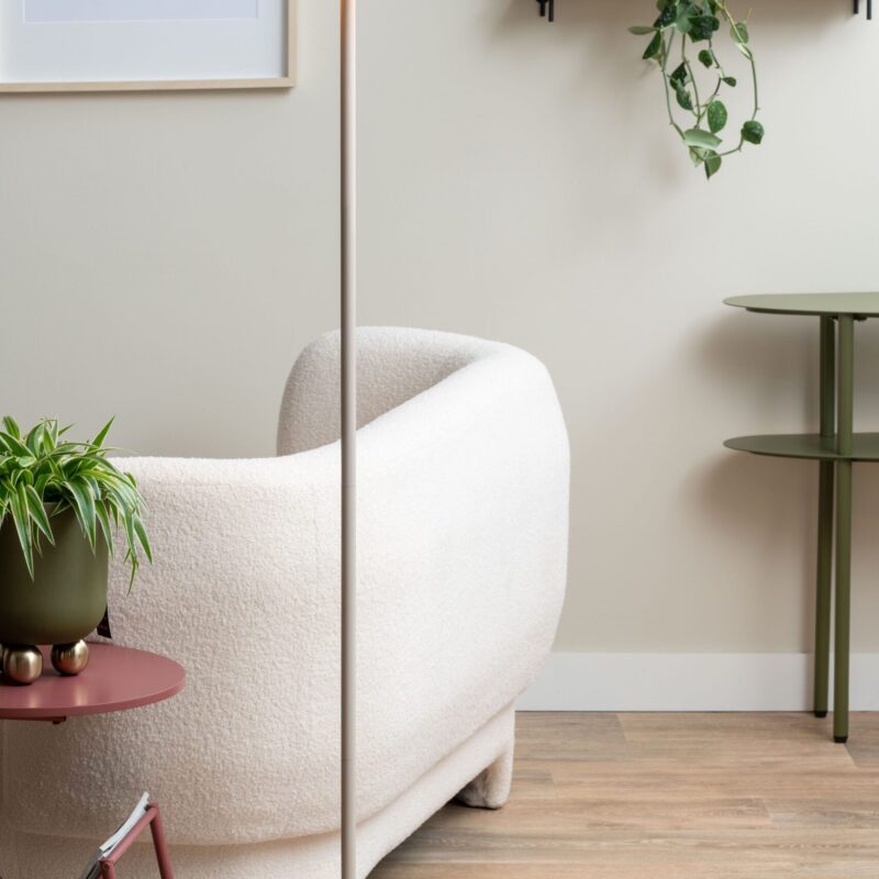 Alternative view of PRESENT TIME Lampada da terra in metallo beige 140cm