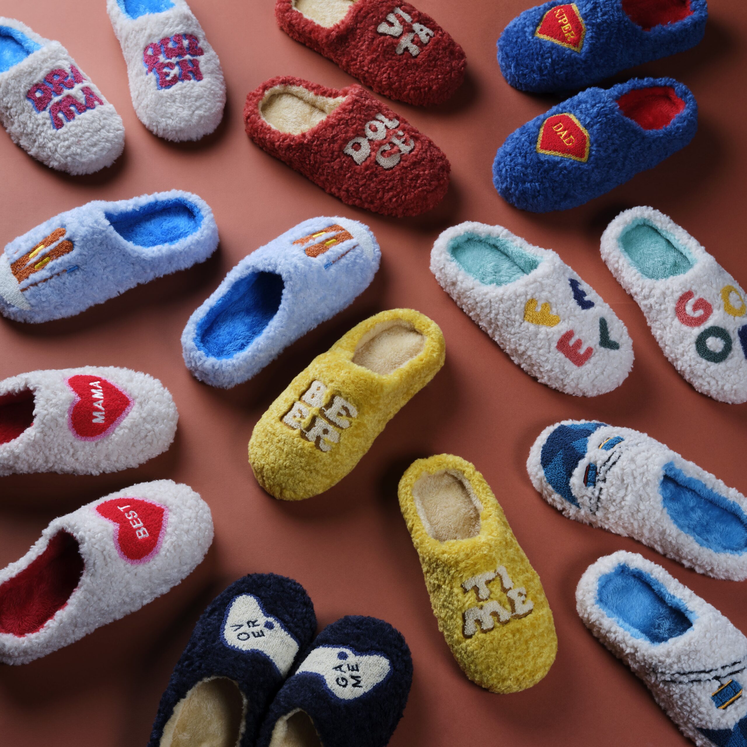 WD Lifestyle Pantofole in Tessuto Effetto Teddy Panna Decoro Bassotto - immagine 2
