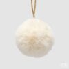 Pallina di Natale peluche colore bianco EDG diametro 10 cm in morbida pelliccia ecologica. Soffice addobbo per l'albero. Acquista su Savino Arte e Design!