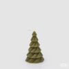 Candela ad albero di Natale verde EDG 12 cm. Cera lavorata a spirale per un'atmosfera botanica e festiva. Acquista online su Savino Arte e Design!