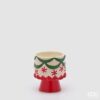 Vaso caramella natalizio in ceramica EDG 15cm: dettaglio decorativo compatto e vivace, perfetto come centrotavola festivo o porta dolciumi d'atmosfera.