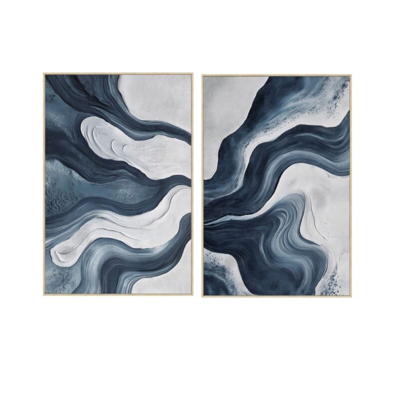 Quadro astratto su tela 82x122 cm con onde fluide blu notte, effetto marmo e cornice inclusa. Vendita pezzo singolo in varianti assortite. Acquista su Savino Arte e Design!